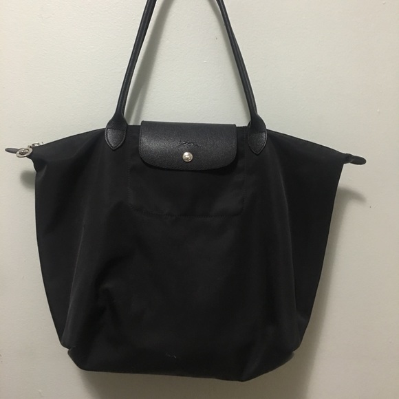 SOLD         LONGCHAMP LE PLIAGE NÉO - Picture 2 of 5